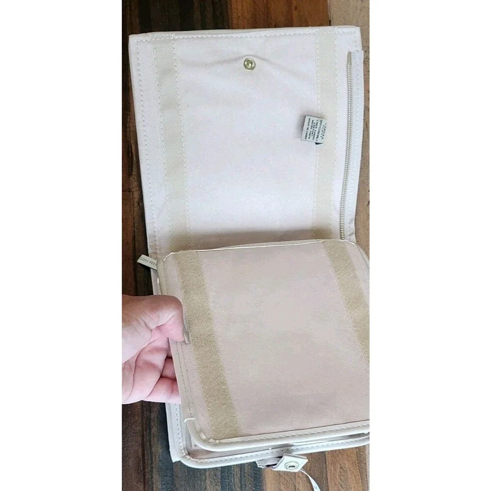 Kendra Scott Zip Away Jewelry Organizer Beige/Gold NWT